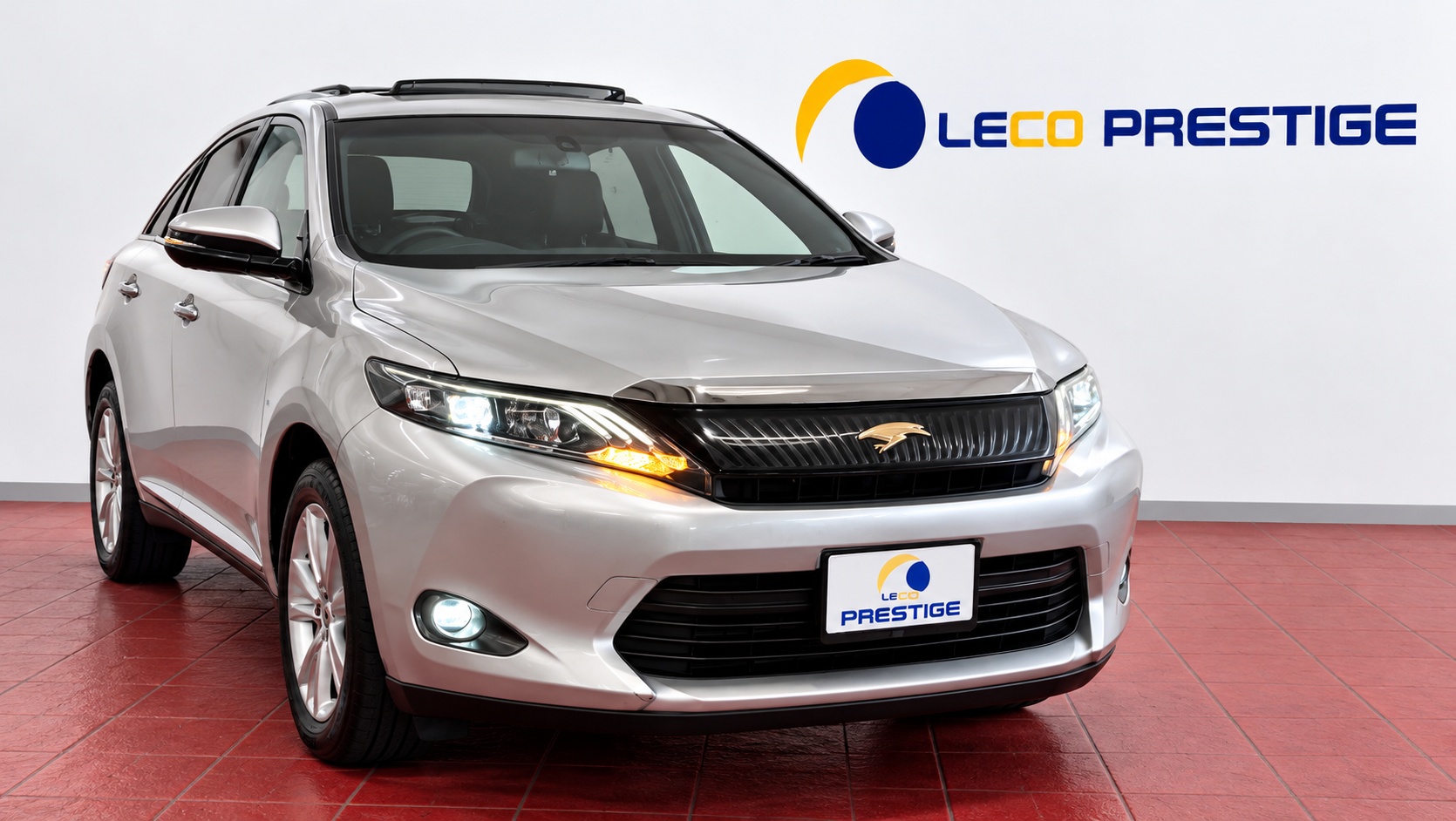 LECO Prestige Silver Luxury SUV